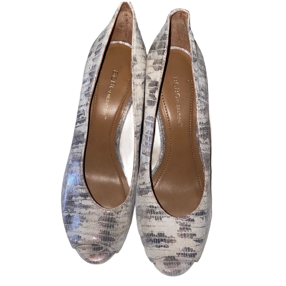 Iridescent Peep-toe Wedge sz8.5